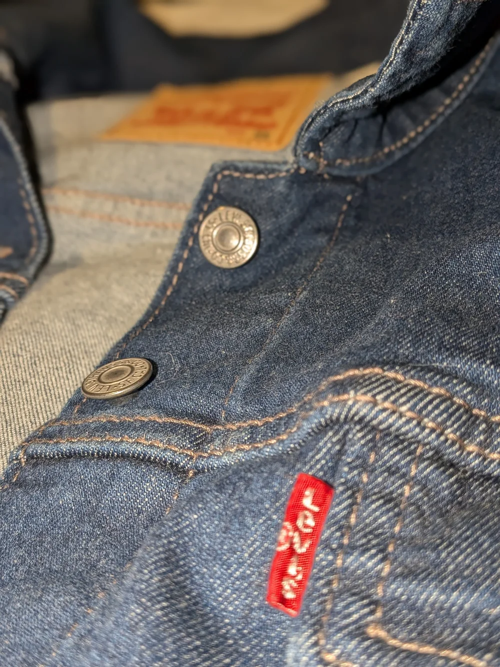 Levi's Blue Denim Jacket with Red Tab - Picture 2 of 4